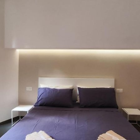 רומא Cozy Apartment Near The Colosseum מראה חיצוני תמונה