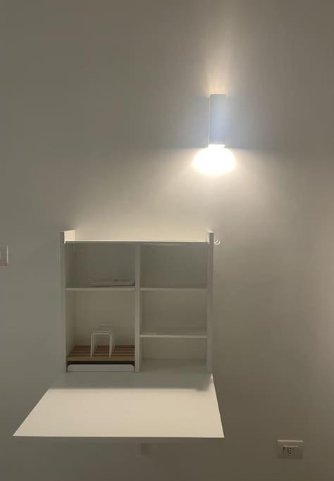 רומא Cozy Apartment Near The Colosseum מראה חיצוני תמונה